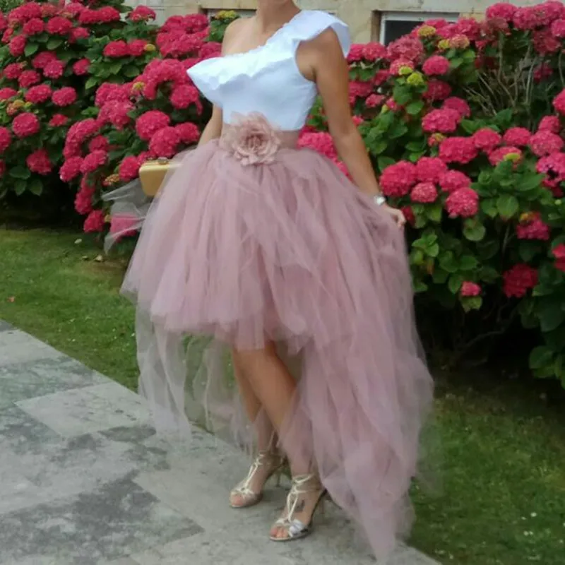

Fashion Hi Low Dusty Pink Casual Skirt Puffy Tiered Tulle Skirt With Flower Belt Women Asymmetrical Long Tulle Skirt Custom Made