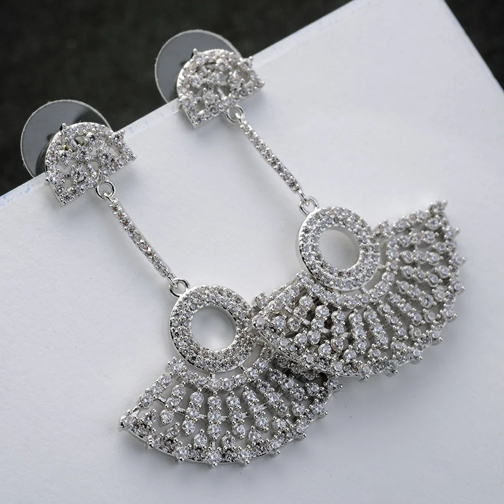 Новое Прибытие Мода Exaggerate Мотаться Серьги Для Женщин Белый Позолоченный