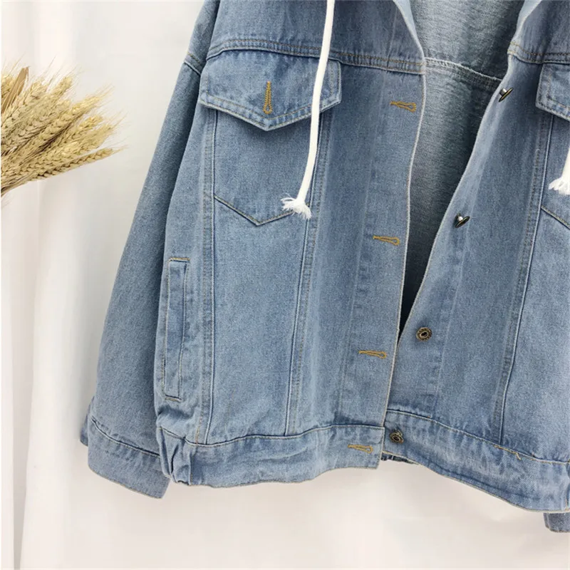Весенняя женская джинсовая куртка 2018 модная с капюшоном Новая повседневная