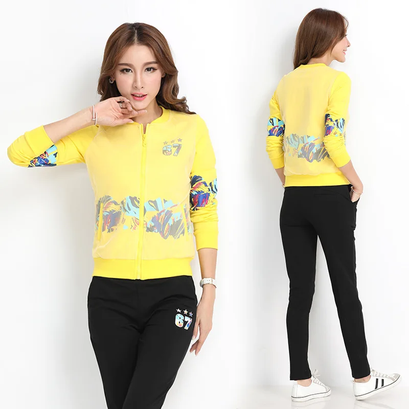 Модный спортивный костюм для отдыха женская спортивная одежда трехцветный