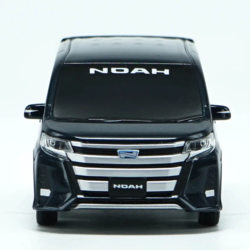 1:32 модель автомобиля из сплава с высокой имитацией Q версия для toyota NOAH литой под