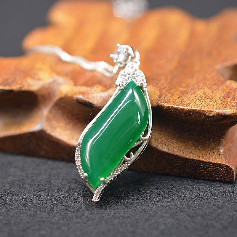 Оригинальный зеленый Агатовая подвеска на ожерелье нефрита в виде капли воды