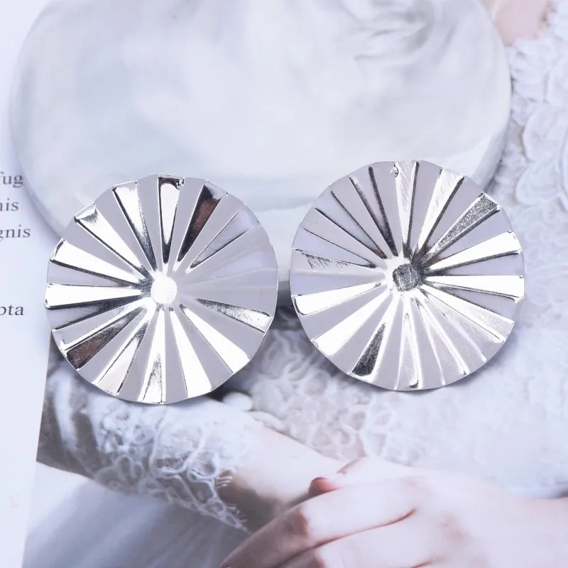 400 silver European& American Exaggerated Round Coin Drop Earring for Women Pendientes Vintage Geometric Metal Large Earrings Jewelry Gift - Окраска металла: 400 silver