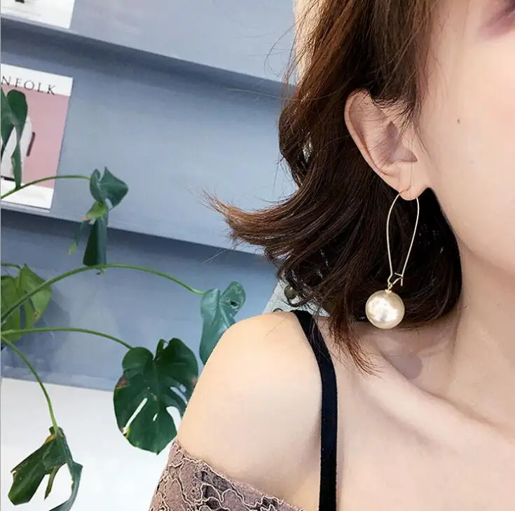 Серьги с искусственным жемчугом 702 женские серьги джокером модные со стразами