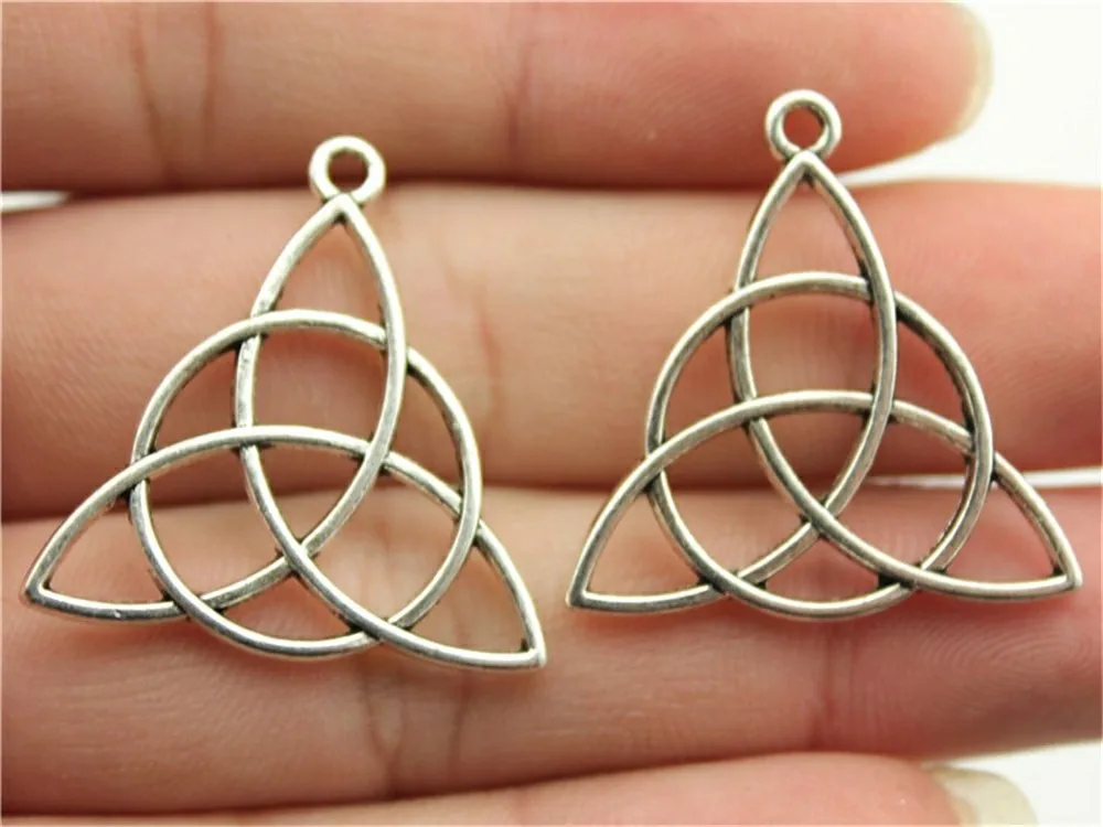 10 шт. микс Triquetra Символ Подвески для изготовления ювелирных изделий Triquetra Символ Шарм для изготовления браслета Античный цвет серебра талисман - Окраска металла: B10395-28mm