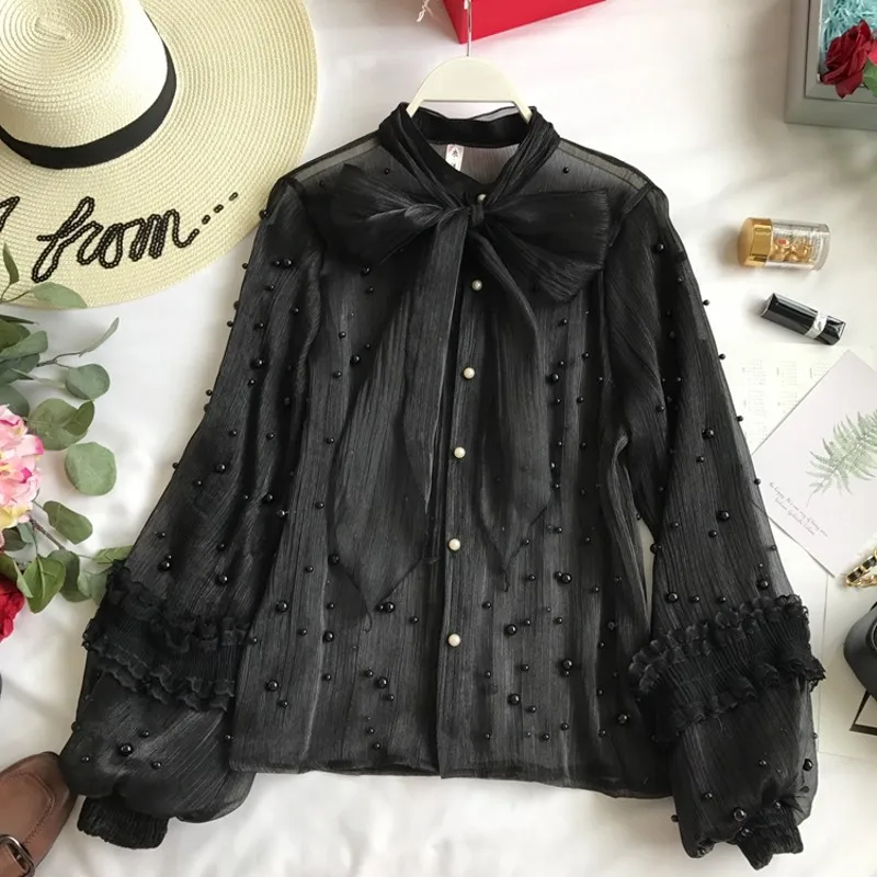 Женская блузка с галстуком бабочкой белая воротником стойкой и длинным рукавом