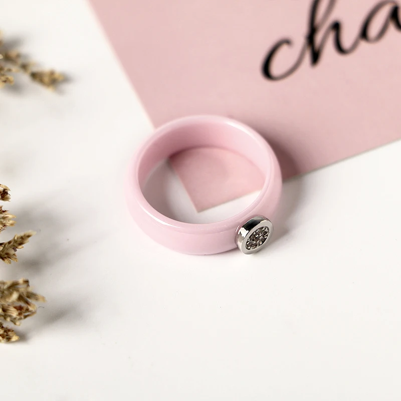 Роскошные серьги-гвоздики из керамики и наборы колец ювелирные изделия