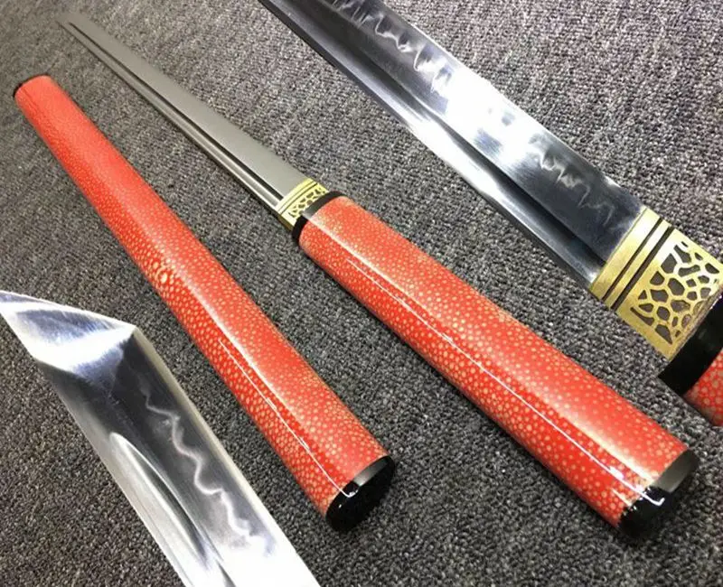 Редкий красный жемчуг рыбья кожа Saya Япония Wakizashi прямой нож T10 стальная глина