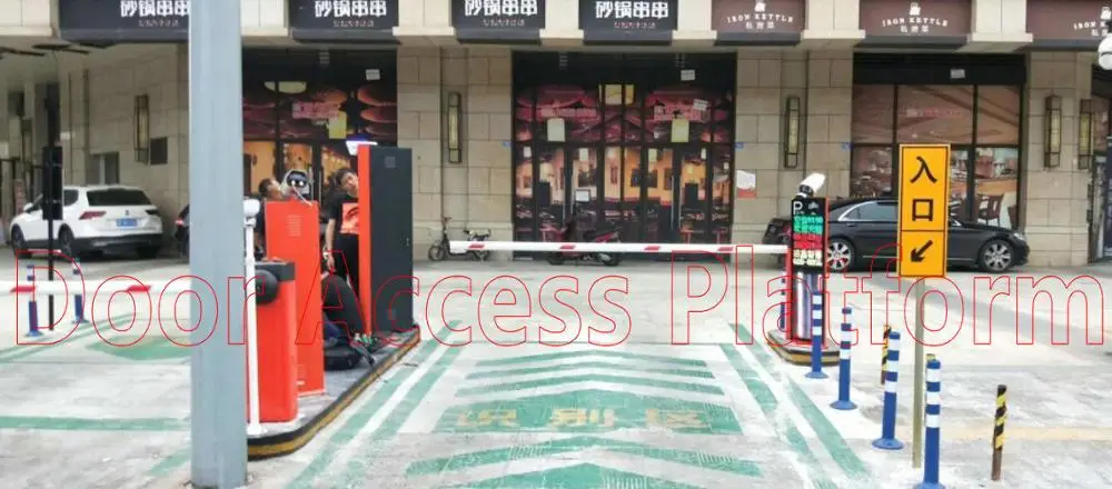 Рекламный СВЕТОДИОДНЫЙ экран VLPR 1 камера видеонаблюдения + Барьерный ворот для