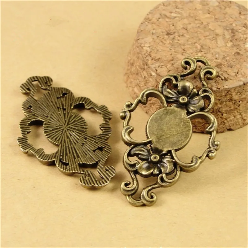

RONGQING 40pcs/lot Ancient Flower Pattern Vintage Bracelet Cabochon Settings 10mm DIY Jewelry Accessories