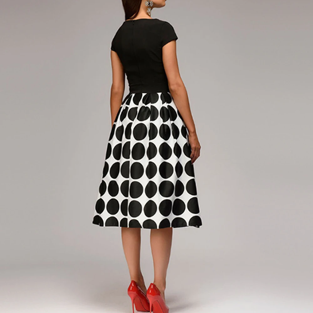 Женское винтажное платье в горошек лоскутное с оборками коротким рукавом и