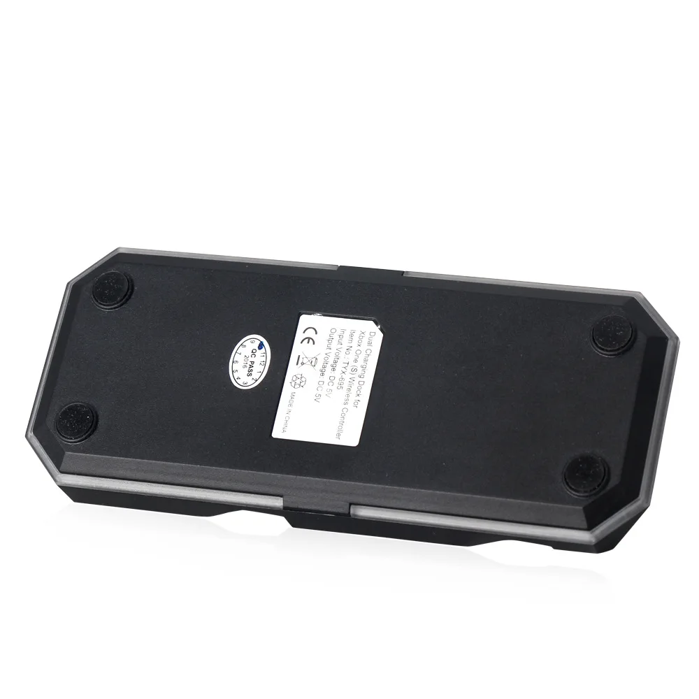 Универсальное зарядное устройство с двумя зарядными док-станками + 2 шт.