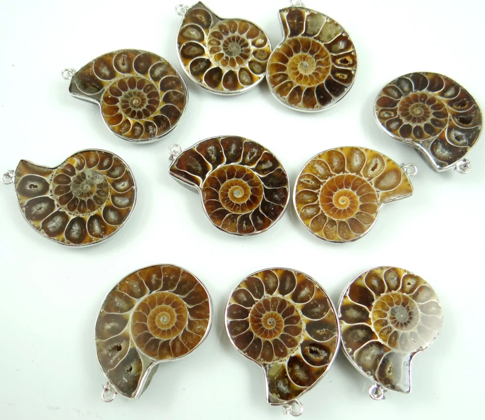 Кулон из натурального камня с флюоритом кристаллом кварца бирюзой тигровым