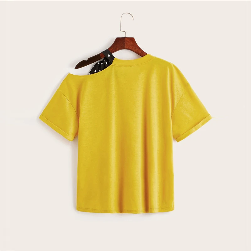 ROMWE контрастный горошек лента завязанный узел вырезанные плечи желтые женские футболки шикарные высокие уличные Асимметричные шеи летние футболки