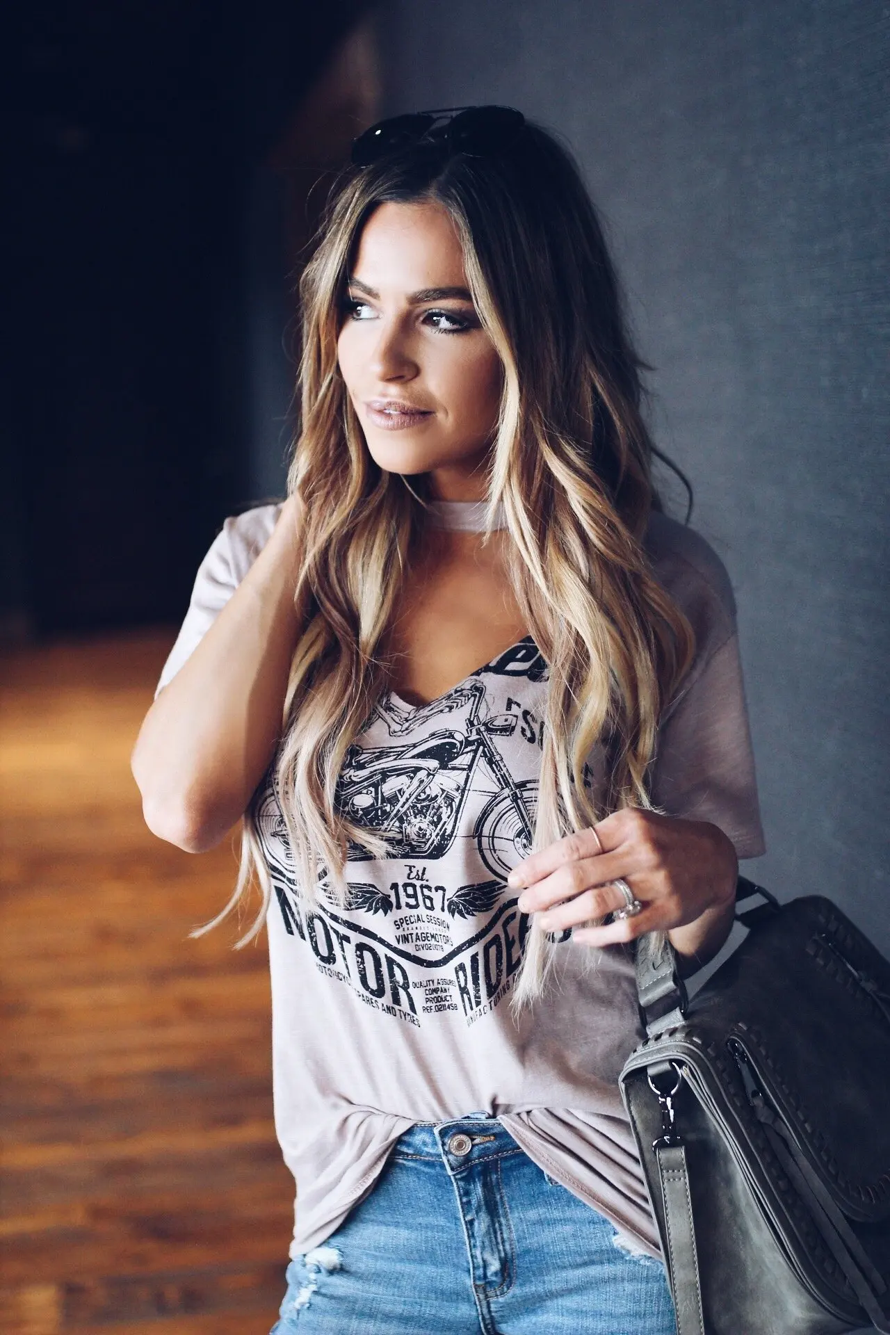 Новинка 2019 летняя футболка с буквенно-цифровым v-образным вырезом полноцветная