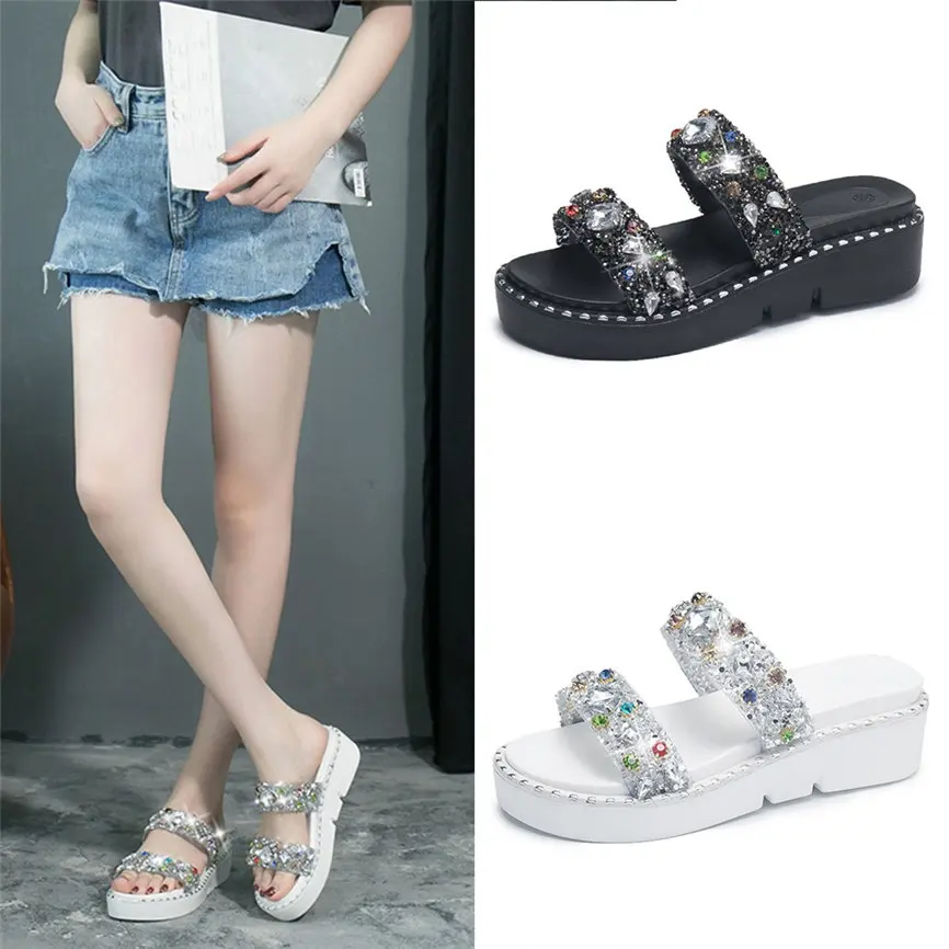 Женская обувь летние женские босоножки на танкетке с кристаллами повседневная