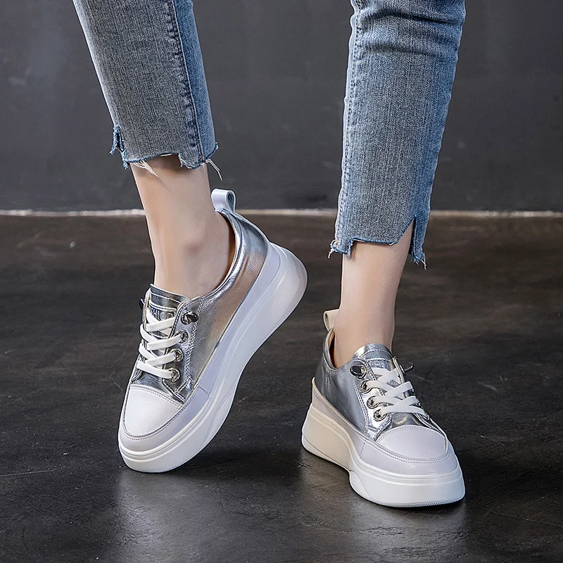 

Yiluan Autumn shoes women's 2020 new increase Sneakers woman shoes leather wild thick bottom casual lazy shoes Mixed Colors