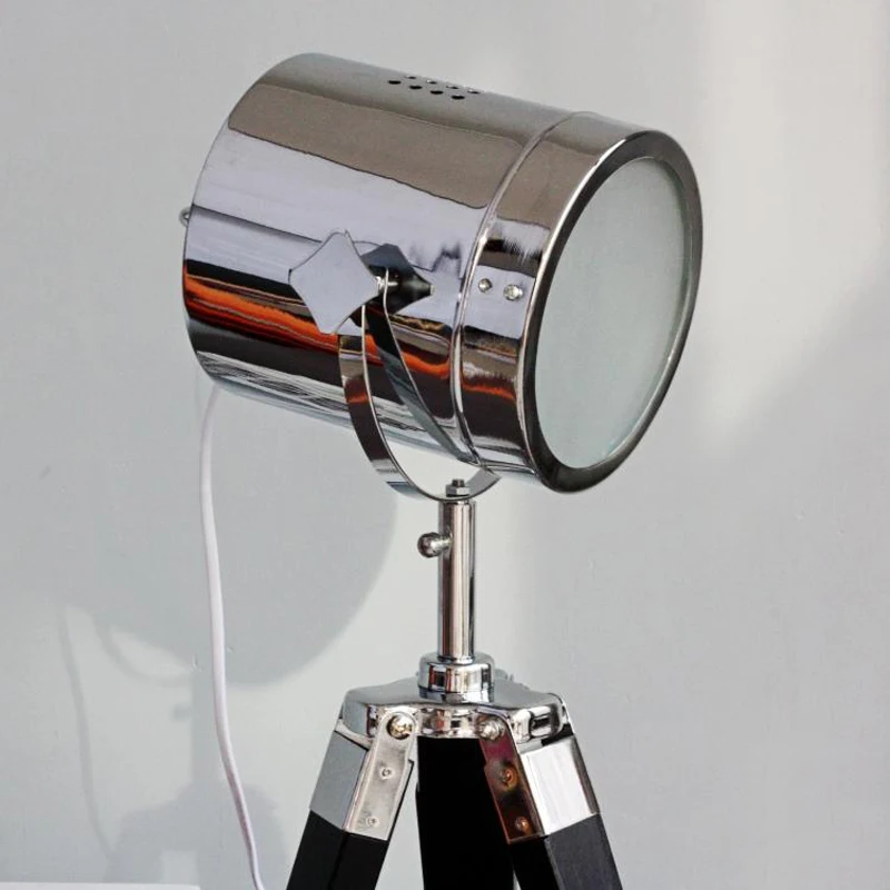 Horsten Европейская винтажная деревянная настольная лампа на треноге прожекторы