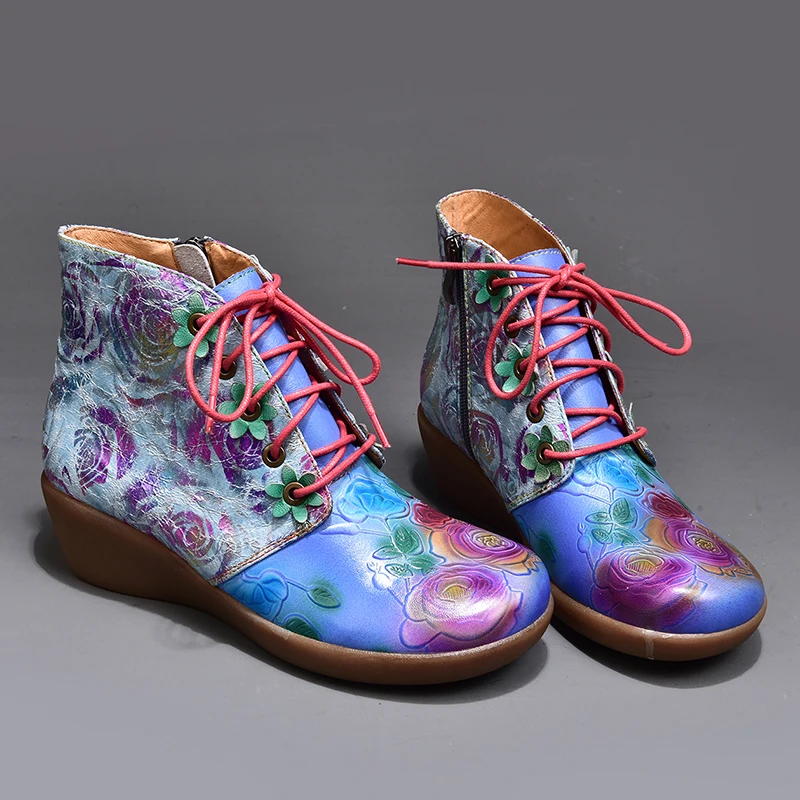 Женские удобные ботинки на танкетке из натуральной кожи с цветочным принтом