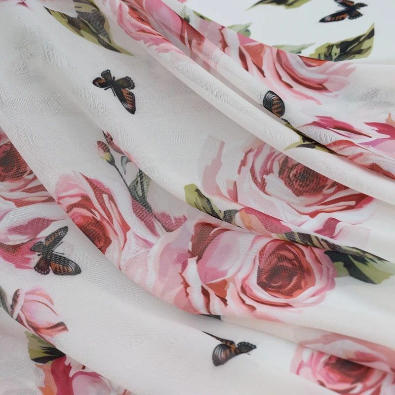 Новинка 2018 сетчатая ткань с рисунком в виде роз и бабочек для платьев тканевая