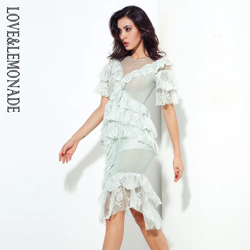 Женское платье с круглым вырезом LOVE & LEMONADE светло зеленое кружевной отделкой в