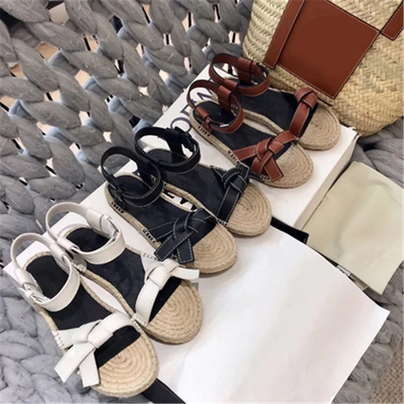 Женские сандалии Новинка 2019 года летние на плоской подошве в римском стиле обувь