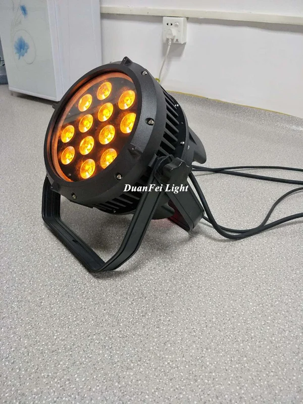 (Roadcase) 6 ламп 12x18 Вт 6в1 rgbwa + uv led par dj pro can ip65 | Лампы и освещение