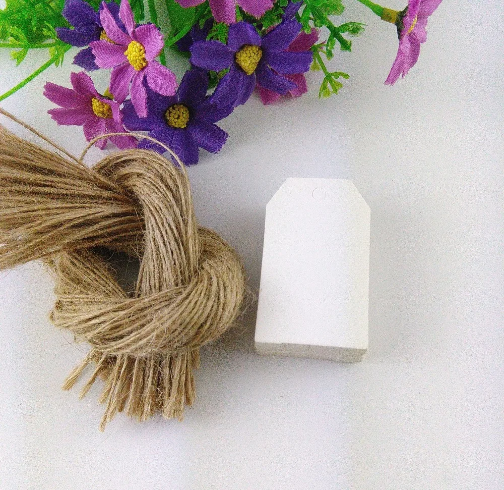 

200PCS Price Tags+200PCS Hemp Strings white color 5x3cm Gift Tags Blank Paper tag DIY Retro cards Garment Tags for Handmade Gift