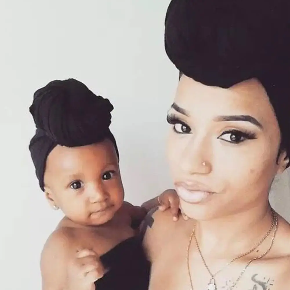 2 шт./лот одноцветное Цвет зима Шапки для детей и мамы Индия шляпа Утепленная