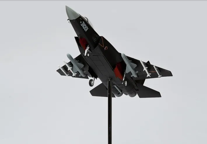 Последний китайский истребитель модель 56 сантиметровой модели J31 Falcon Eagle