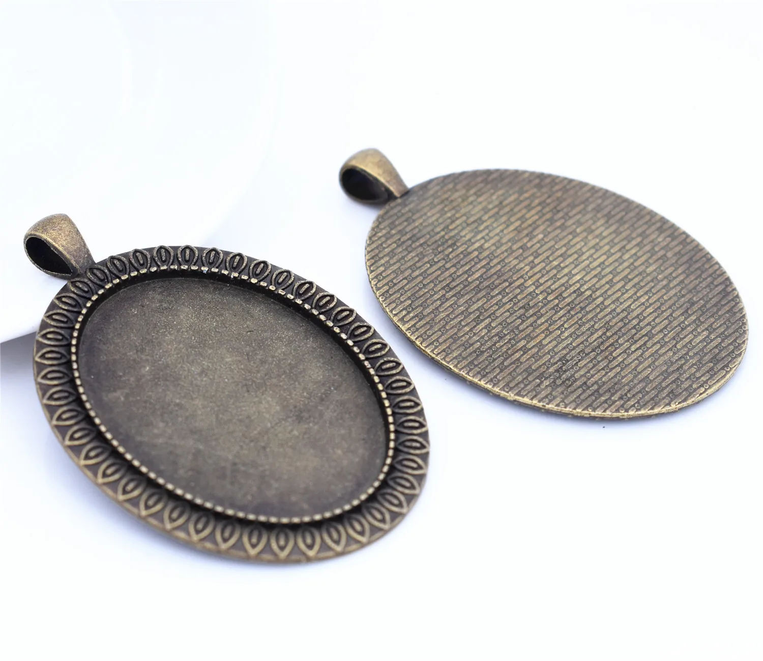 4 шт. 30x40 мм Внутренний размер Античная бронзовая позолота простой стиль кабошон