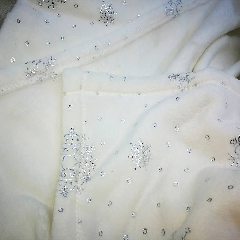 Мягкие теплые Серебристые фланелевые одеяла для кроватей 230*250 см Коралловая