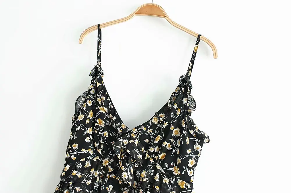 Черное летнее платье на бретельках 2019 сексуальное элегантное с цветочными