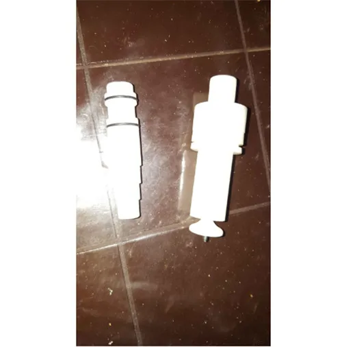 Пистолет для распыления и два комплекта расходных материалов порошковой краски