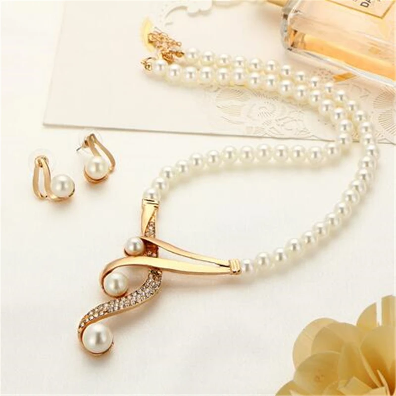 Женский ювелирный комплект из колье и серёг с искусственным жемчугом|simulated pearl