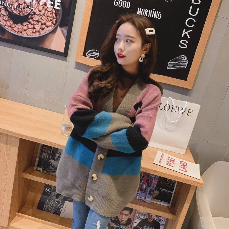 Женский трикотажный свитер осенний длинный свободный однобортный FC32 |