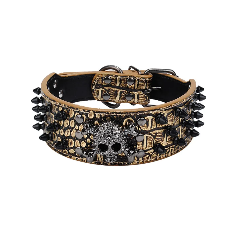 Ошейник для собаки из искусственной кожи с блестящими черепами ошейник