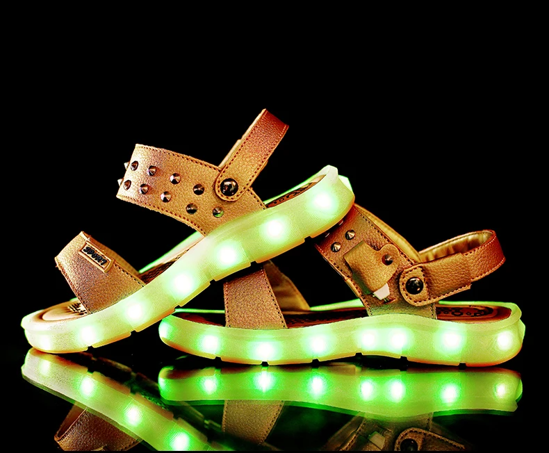 UncleJerry USB перезаряжаемые сандалии для девочек и женщин с заклепками светящаяся обувь детские пляжные сандалии Детская летняя обувь детская обувь