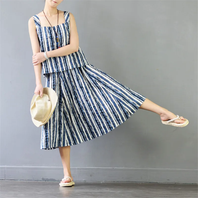 Комплект из двух предметов женский топа и юбки без рукавов с квадратным