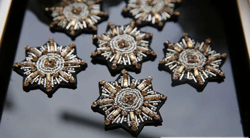 4 шт./лот ручная работа снежинка вышивка патчи для одежды пришитые бисером