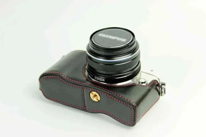 Чехол для фотоаппарата, внешняя Фотосумка для Olympus EPL7 EPL8 EPL9 EPL10, открывающаяся Нижняя крышка аккумулятора (art.: 79b216e52) - 79b216e52