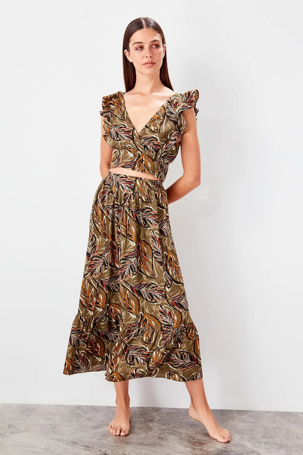 Trendyol/костюмы цвета хаки с цветочным узором TBESS19BB0247|Спортивные костюмы| |