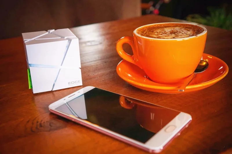 Классический EDGE беспроводной Bluetooth динамик белый мини квадратный музыкальный