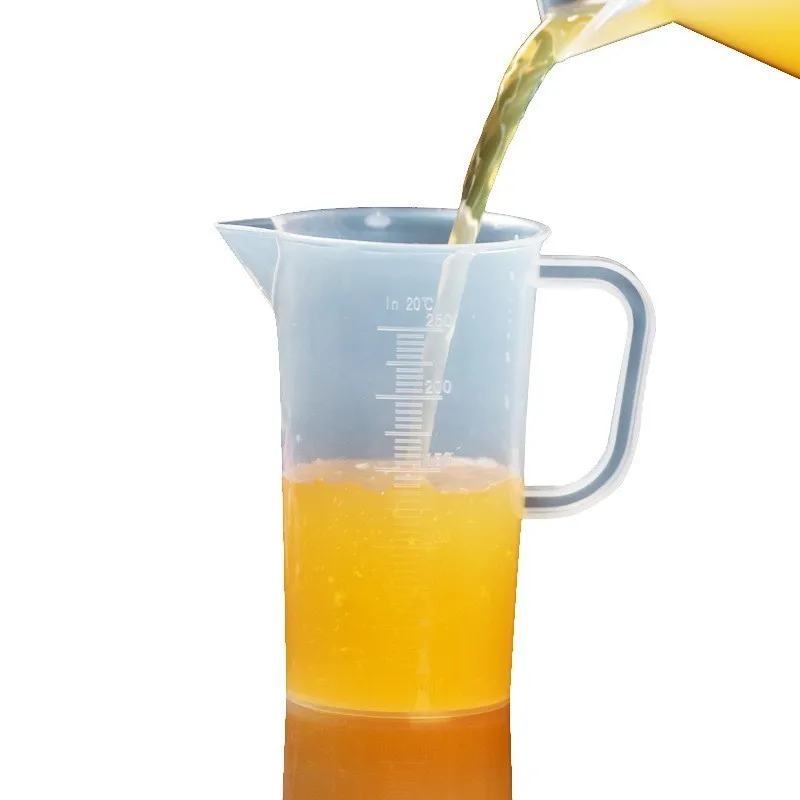 100ML/250ML/500ML Plastic Measuring Cup Baking Tool Scale Spoon Coffee Milk Tea Drinking Utensils Kitchen Tools | Дом и сад