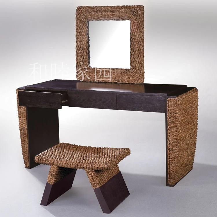 dressing mirror with chair