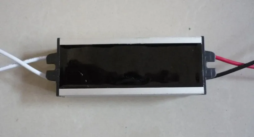 100 шт. оптовая продажа наиболее конкурентоспособный Постоянный ток 10 серия 3