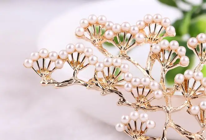 Pine tree design brooch alloy fashion pearl pin brooches for lover meaningful gift hot sale accessories | Украшения и аксессуары