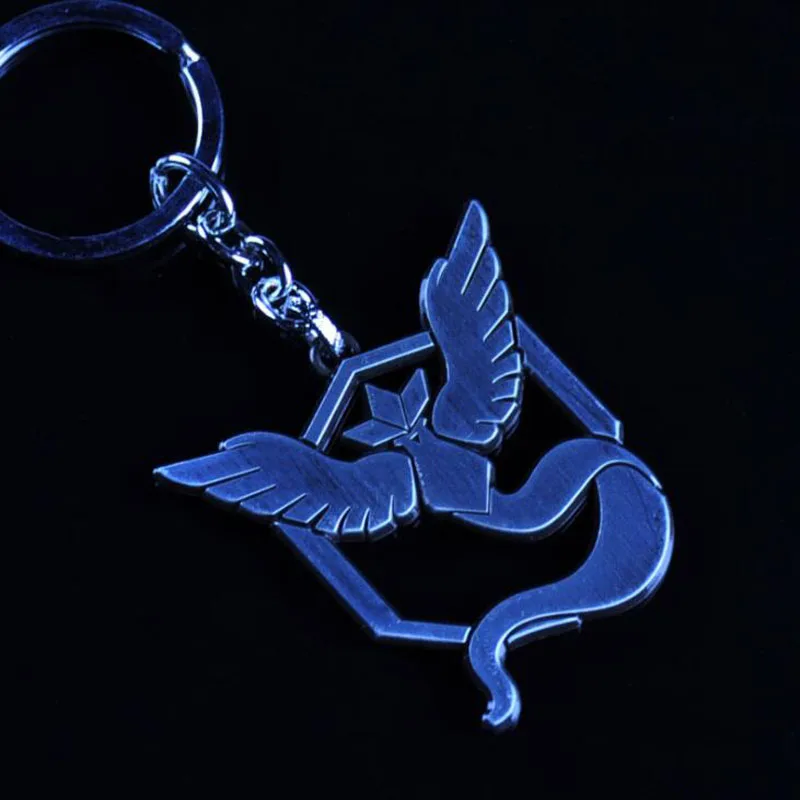 C 10 шт./лот, модные ювелирные изделия, Pokemon Zapdos Moltres Articuno, брелки с логотипом, подвески из сплава, брелки для ключей, украшения автомобиля для мужчин, вечерние, подарок - Цвет: C