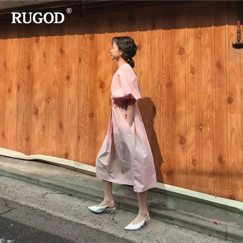Женское платье с коротким рукавом RUGOD однотонное Плиссированное Повседневное до