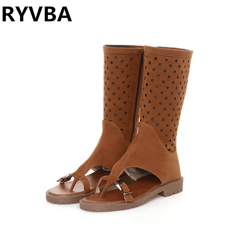 Женские сапоги до середины икры RYVBA черные коричневые на плоской подошве с